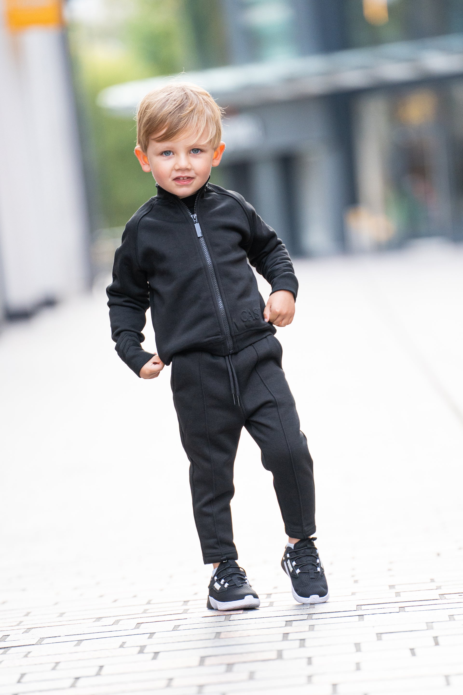 Castiello Cotton Smart Tracksuit in Black