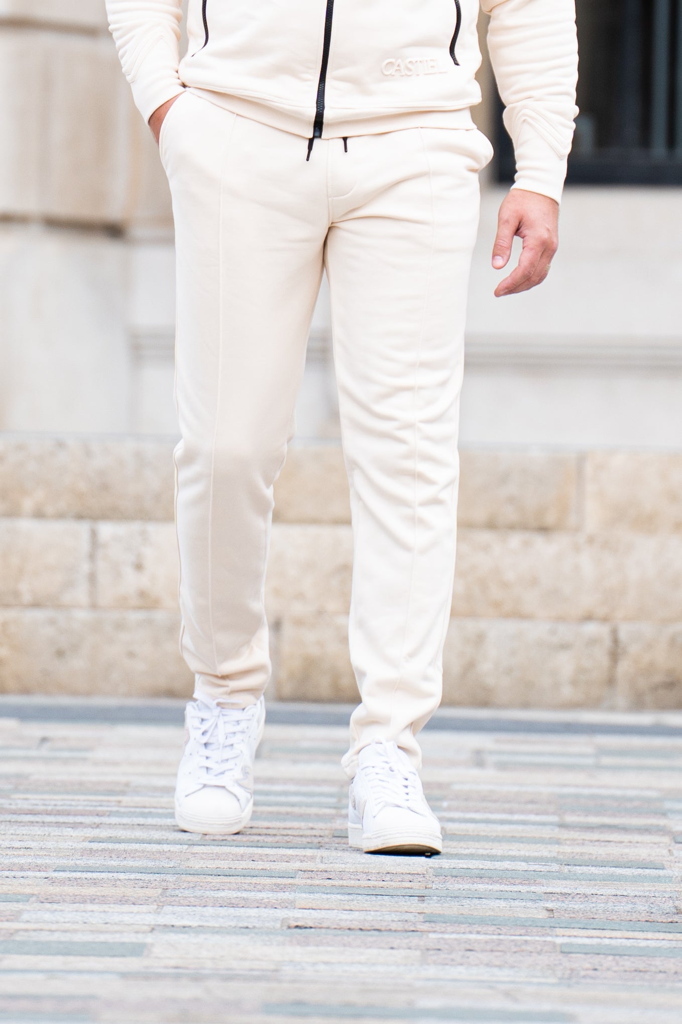 men's beige cotton trousers